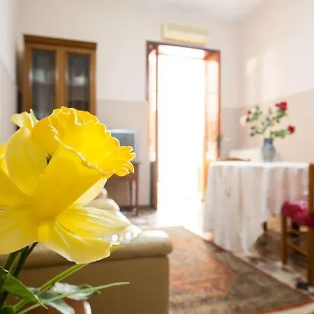 Milazzo With Additional Shower In Garden Olivarella-Corriolo